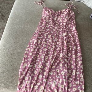 maxi daisy dress with slit